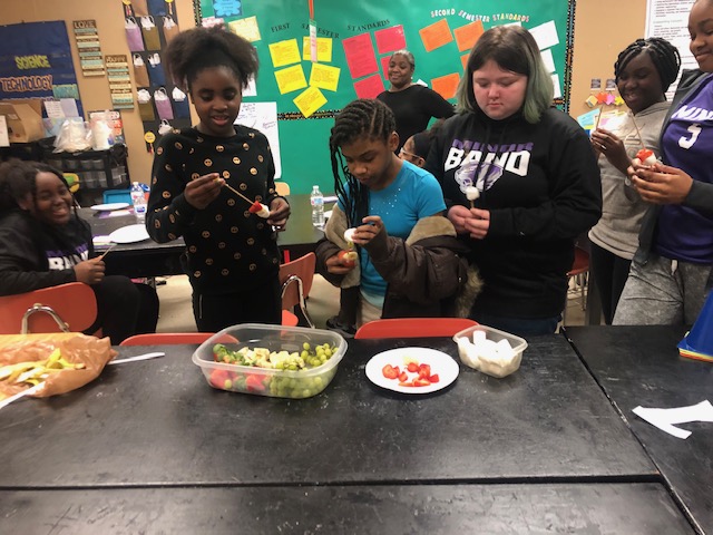 A photo of Jessica introducing fun, nutritious snacks.